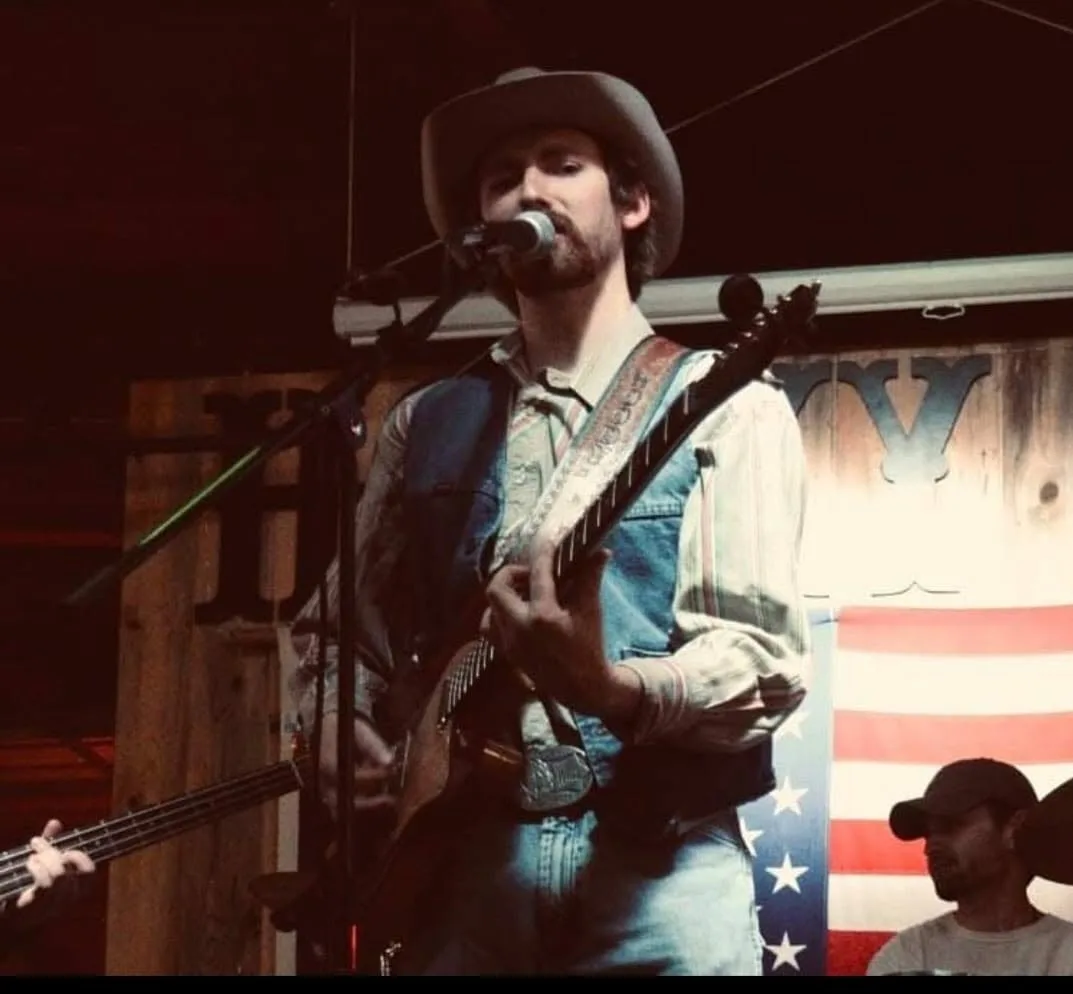 Live music on Mac's Stage
